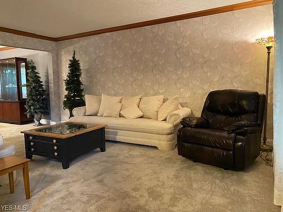2nd image of 20609 Wildwood Ln