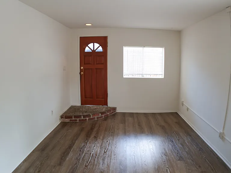 4476 Apricot Rd #C — Photo 7
