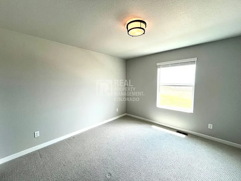6997 Knapp Dr — Photo 12