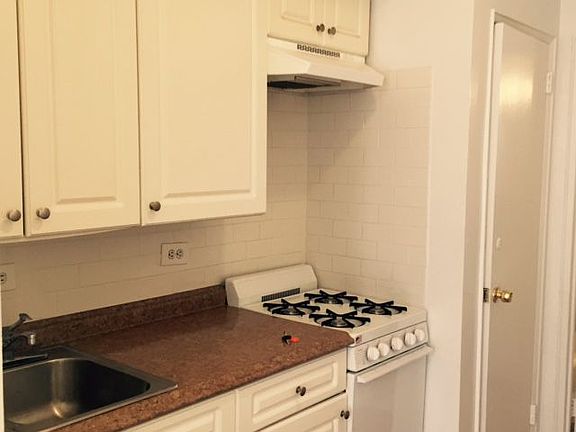 3rd image of 335 E 86th St APT 4B