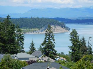 1133 Rolling Dr, Camano Island, WA 98282