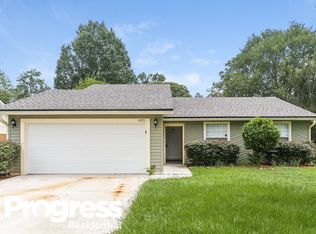 633 Radnor Ln, Jacksonville, FL 32221