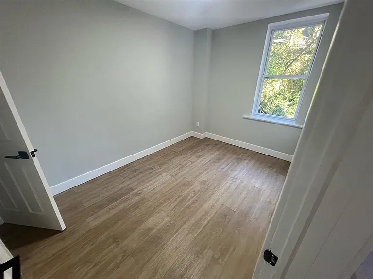 434 W Side Ave #1 — Photo 8