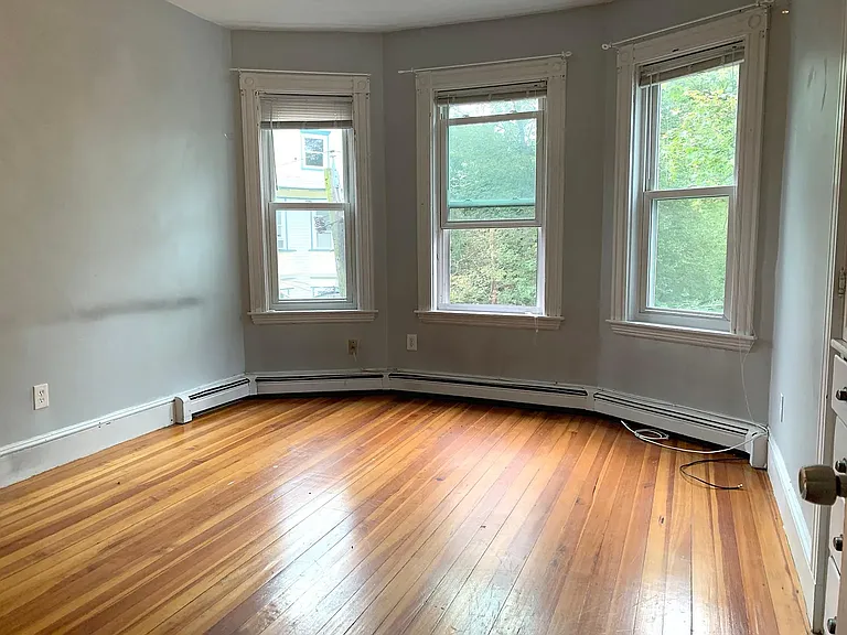5 Iroquois St #2 — Photo 6