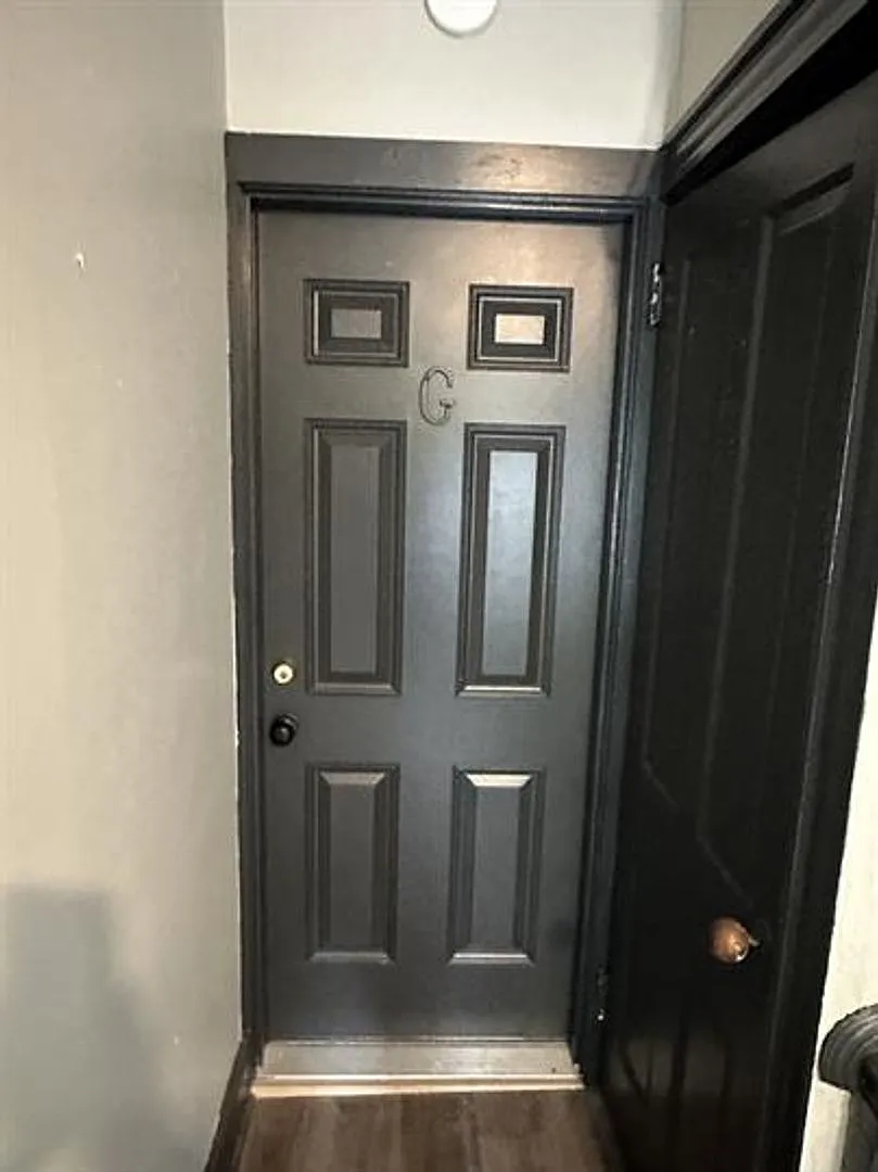 25 South Ann Street — Photo 2