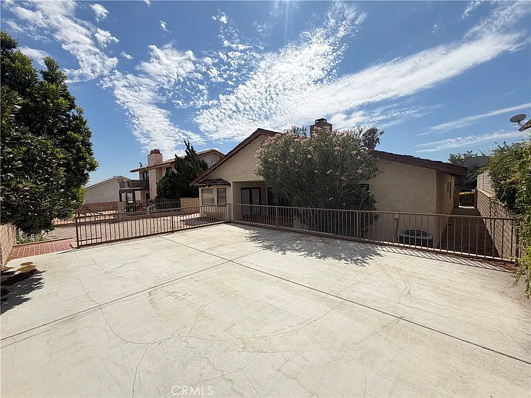 17950 Fremontia Ln — Photo 27
