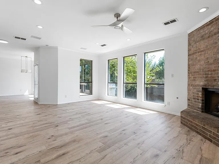 2601 Kimberly Dr — Photo 6