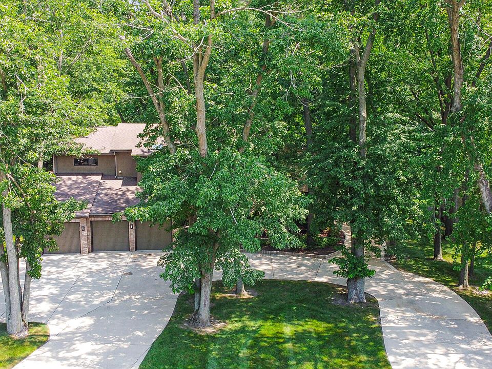 1st image of 1316 Inverness Ln