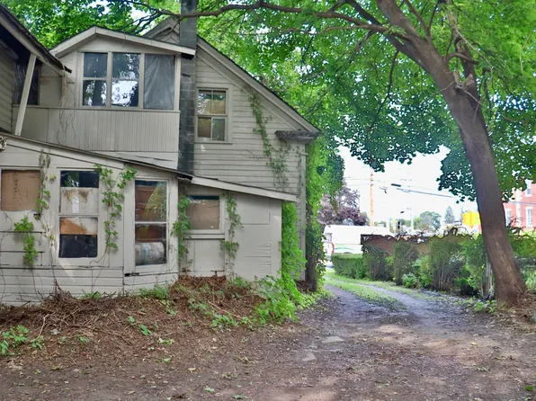 109 Cornelia St, Plattsburgh, NY 12901