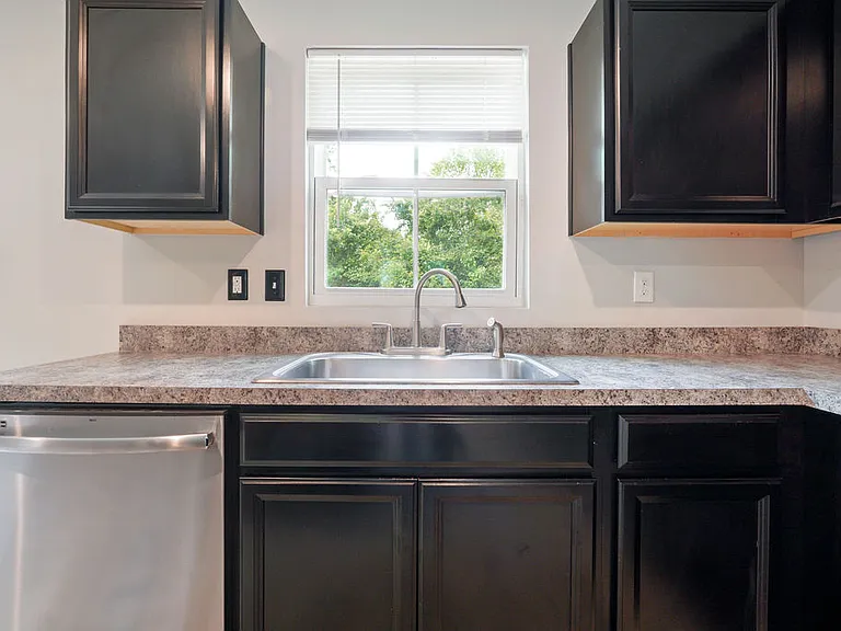 5626 Noble Ave — Photo 7