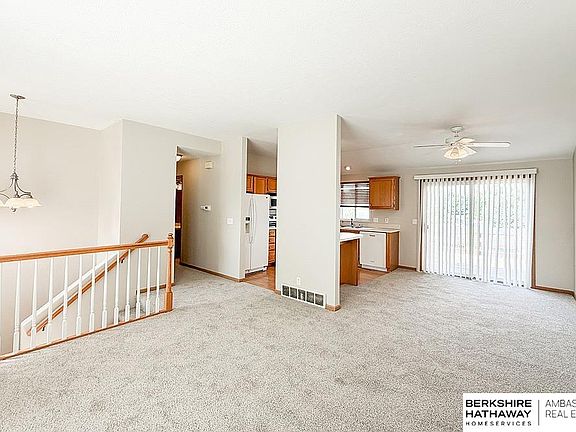 5th image of 1138 Devon Dr