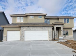 18764 Spaulding St, Elkhorn, NE 68022