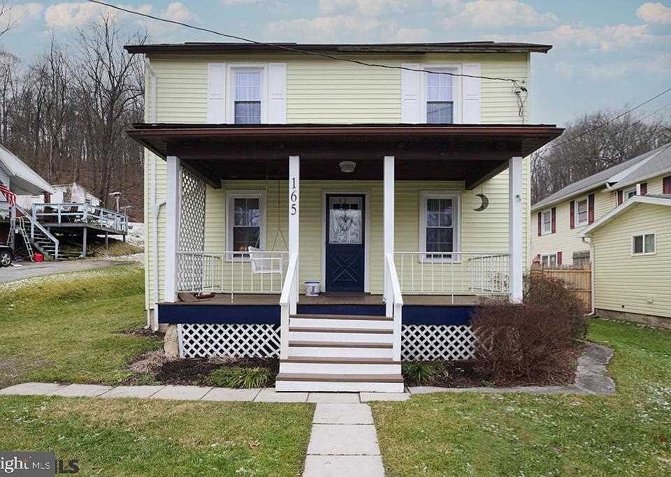 1st image of 165 Oklawaha St