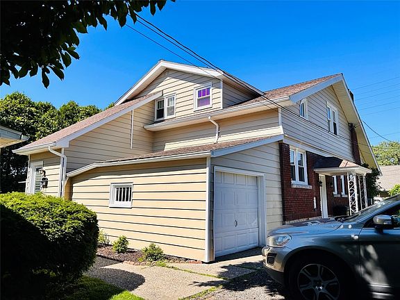 3rd image of 2630 Emerson Ave