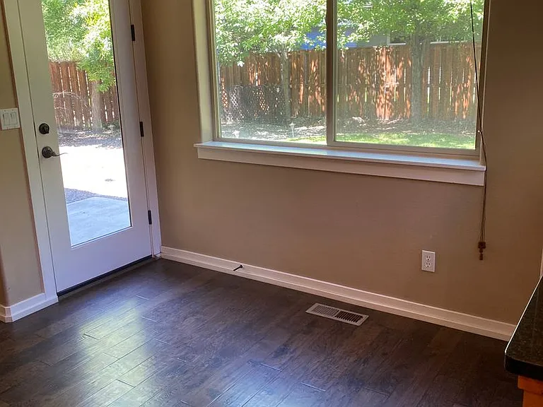 2948 NE Conners Ave — Photo 10