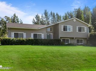 12690 E Erin Ct, Palmer, AK 99645