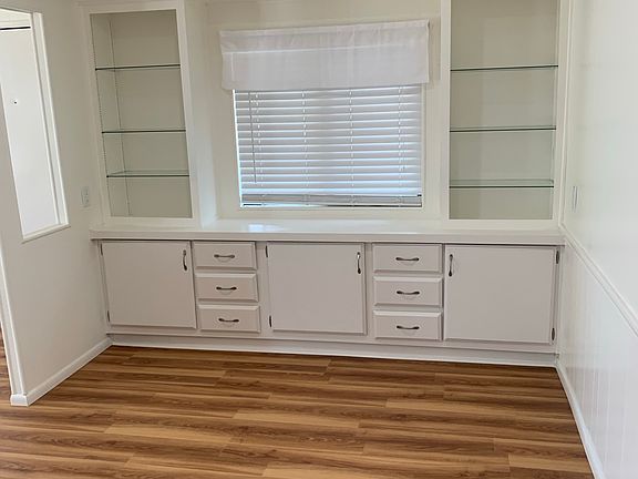 5th image of 3170 Samaritan Way