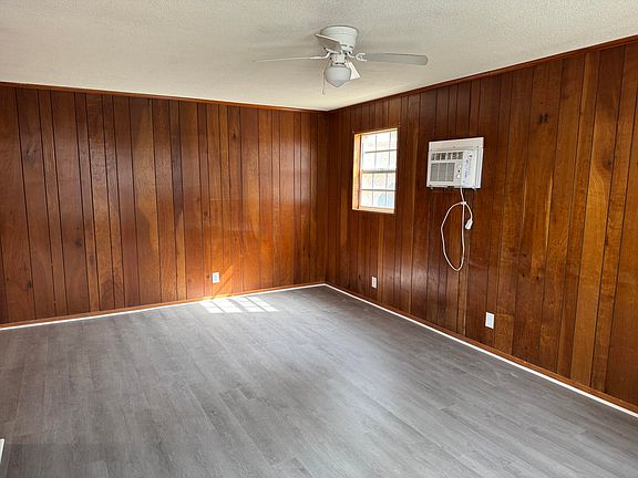 4th image of 108 Franks Ct #11