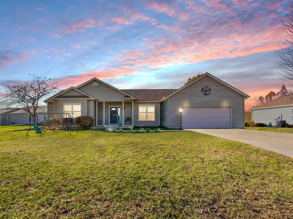 4307 N Lighthouse Dr, Warsaw, IN 46582