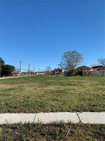 1st image of 50034 Saint Maurice Ave