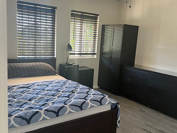 3rd image of 2855 W Avenue 33