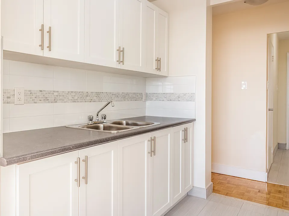 135 Fenelon Dr