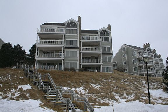 1st image of 726 Spyglass Hl