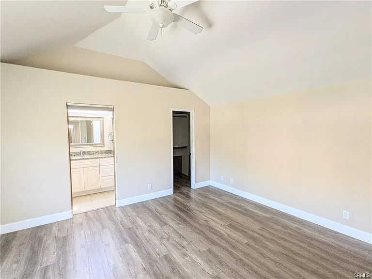 10 Santa Clara St — Photo 11