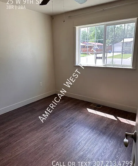 25 W 9th St — Photo 10