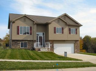1481 Abercorn Dr, Council Bluffs, IA 51503