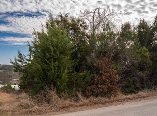 917 Bobcat Trl, Granbury, TX 76048