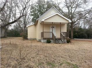 4 Alber Dr, Tallassee, AL 36078