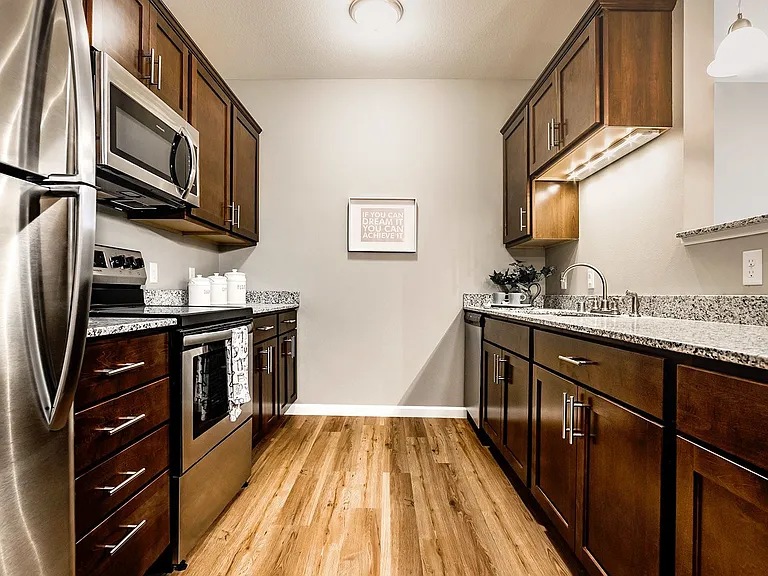 Gateway Green Apartments — Photo 16