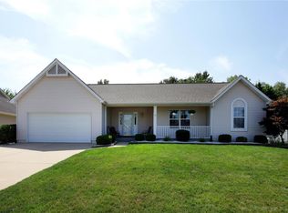 715 Crooked Lake Ct, Saint Charles, MO