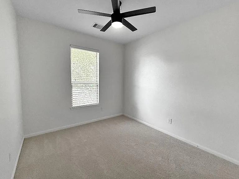 6503 Bayliss Valley Ln — Photo 4