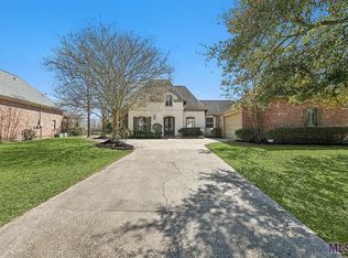 40086 Pelican Point Pkwy, Gonzales, LA 70737