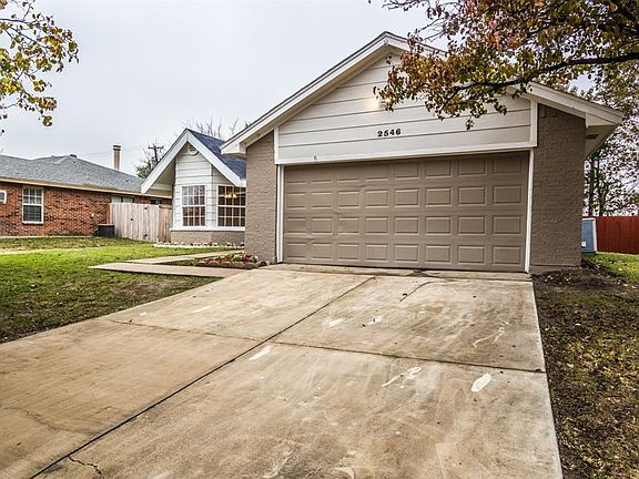 3rd image of 2546 Seven Hills Dr