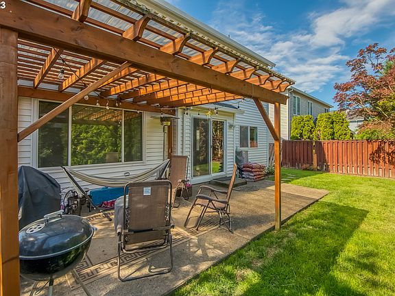 3rd image of 41955 NW Broadshire Ln