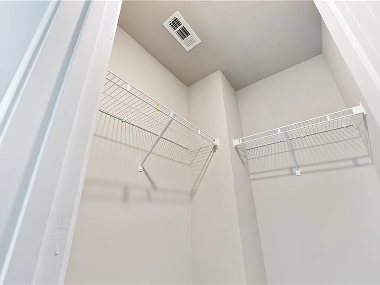 5714 Ridgewater Cir — Photo 32