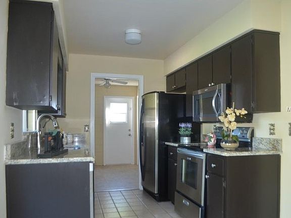 5th image of 1848 Bonnie Dr