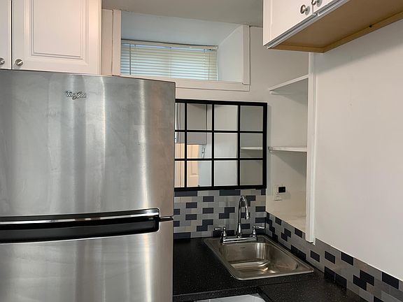 3rd image of 286 Ely Ave #2