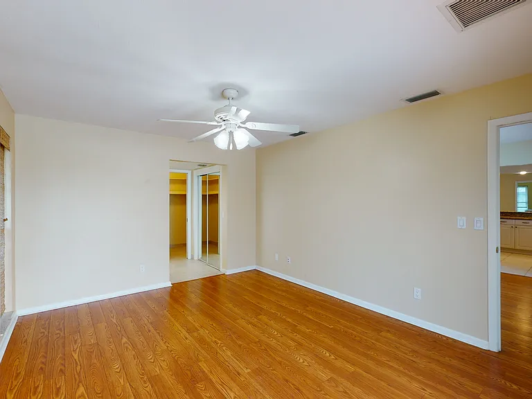 145 SW 54th St — Photo 27