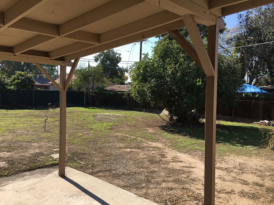 1st image of 805 W Dakota Ave