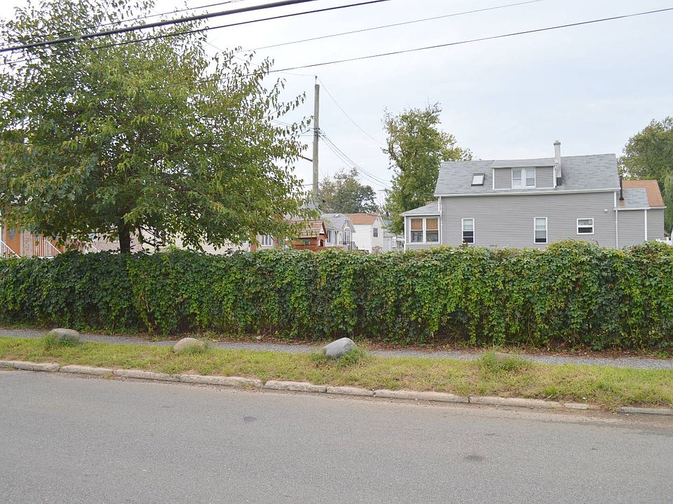 1st image of 104TH St