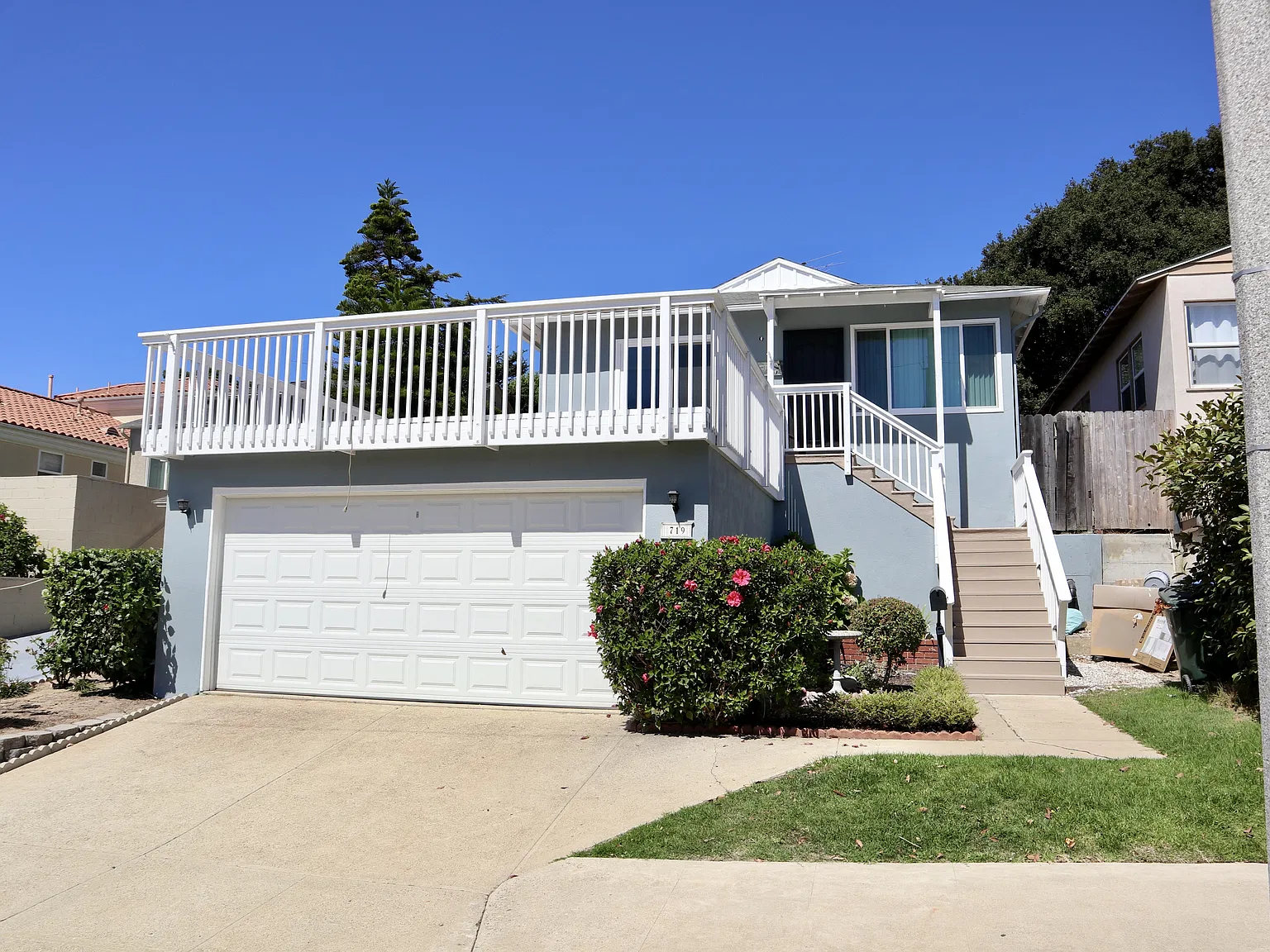 719 S Juanita Ave, Redondo Beach - 0 — Photo 1
