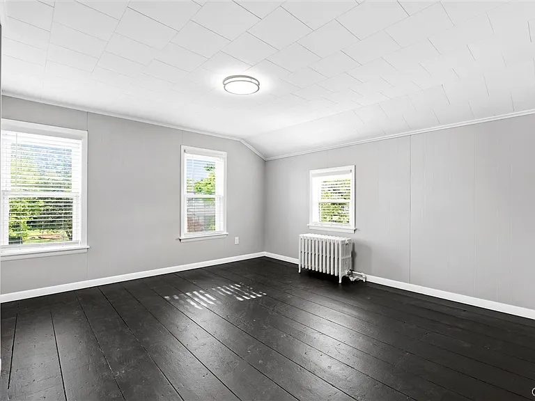 19 Camp St #2 — Photo 12