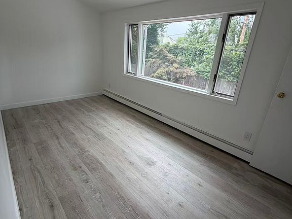 4th image of 166 Farmedge Rd #1