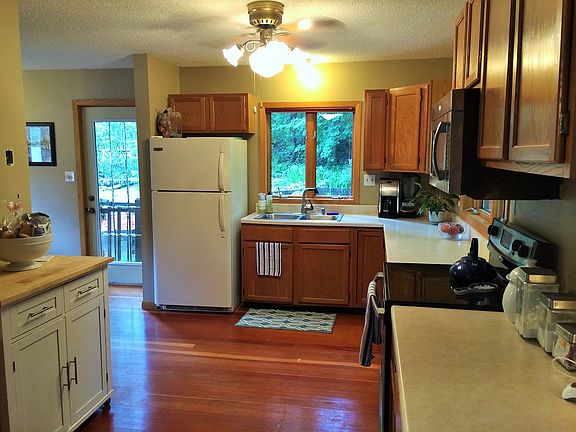 5th image of 242 Wildwood Ave