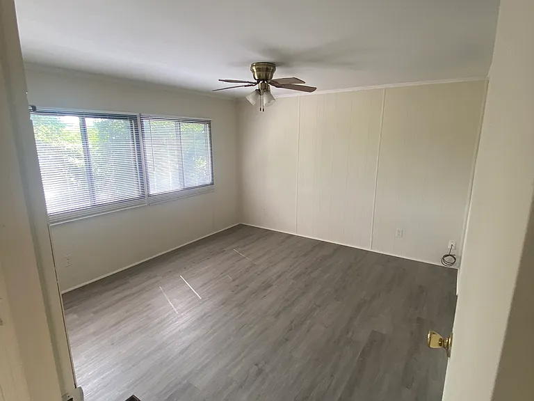 216 Crestview — Photo 6