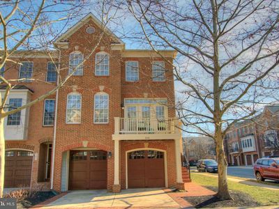 160 Herndon Mill Cir, Herndon, VA, 20170